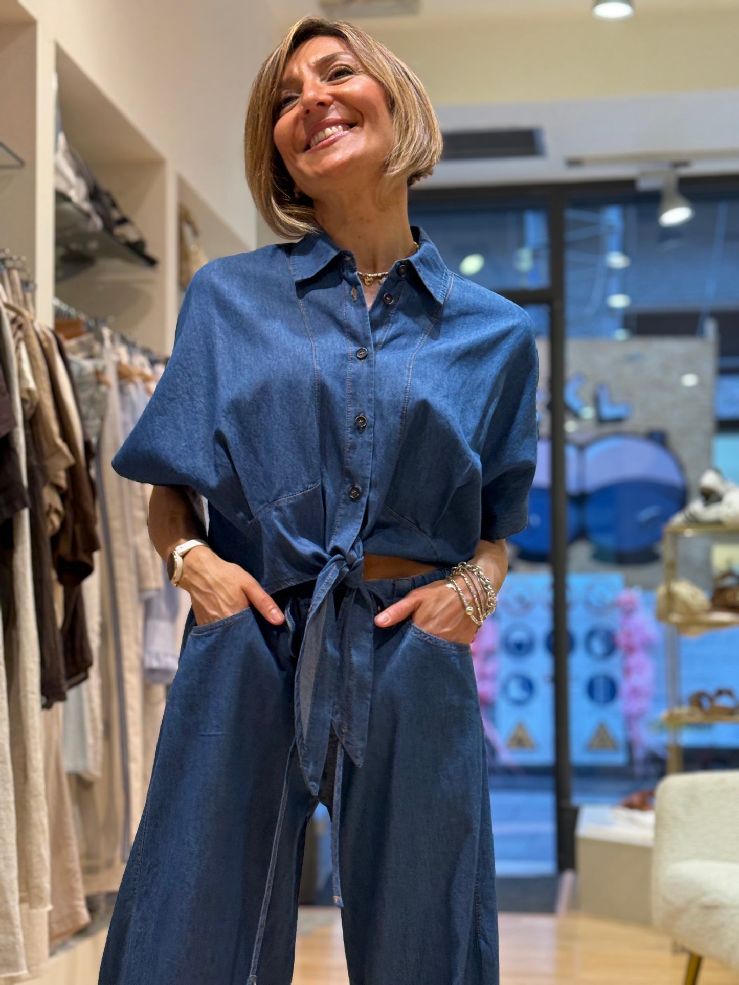 completo in denim leggero